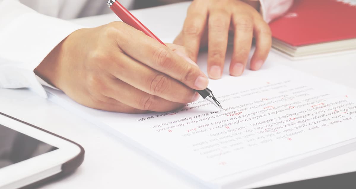 corriger les fautes d'orthographe